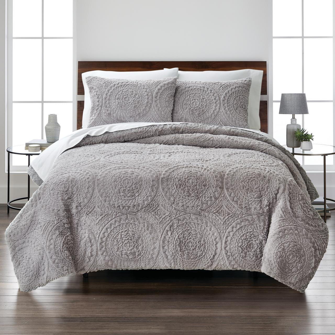 Better Homes & Gardens 3-piece Grey Embroidered Faux Fur Comforter Set, Full/Queen