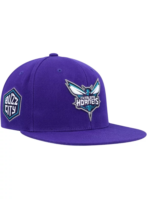Men's Mitchell & Ness Purple Charlotte Hornets Side Core 2.0 Snapback Hat - OSFA